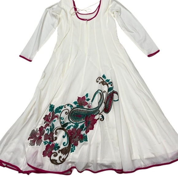 Vintage Long Sleeve Maxi Dress, Boho Style Embroidery, Fits 8-10 Full Length - Picture 13 of 14